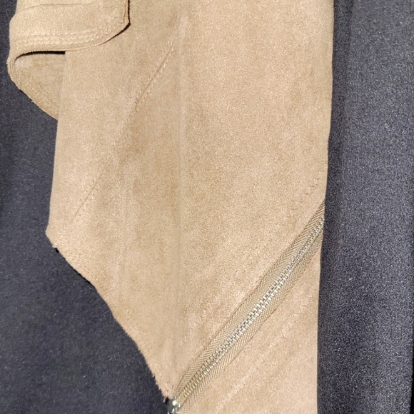 ULTRASUEDE VEST Allen B, medium, taupe with zipper detail - Picture 3 of 3